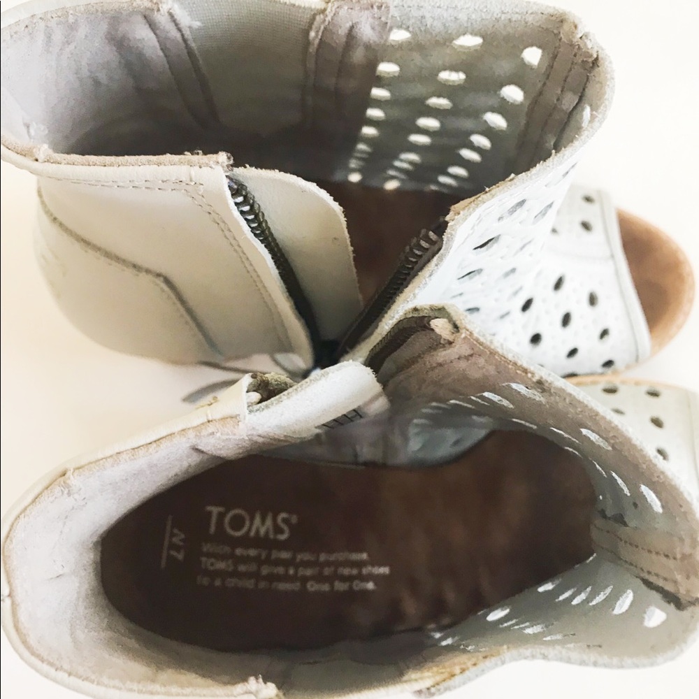Toms leather basket weave peep toe booties - Picture 5 of 5